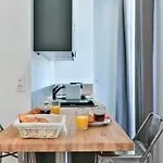 Villa14 *