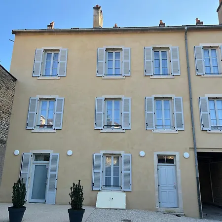 Villa14 *